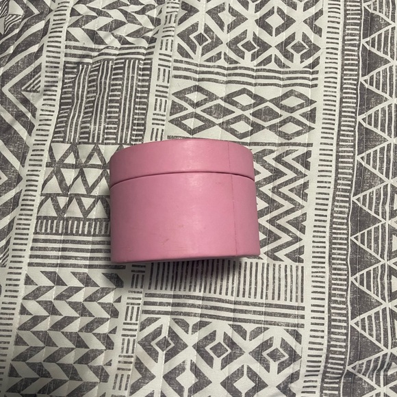 Walt Disney Pirates Of The Caribbean box Pink & Black - Picture 6 of 14